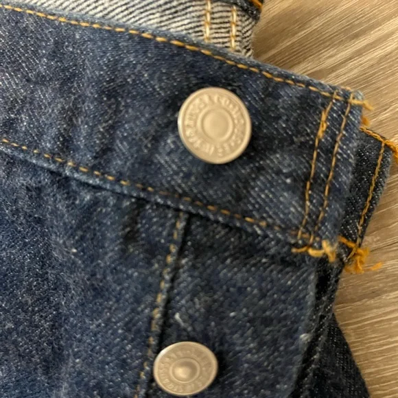 Levi's Jeans - Picture 5 of 10